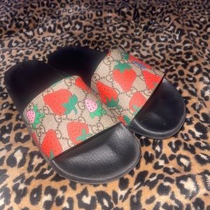 gucci strawberry slides